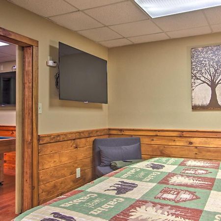 Pigeon Forge Cabin With Hot Tub And Mountain Views! Екстер'єр фото