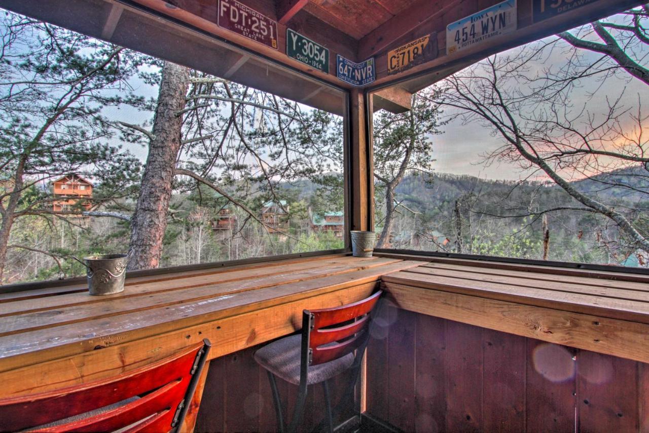 Pigeon Forge Cabin With Hot Tub And Mountain Views! Екстер'єр фото