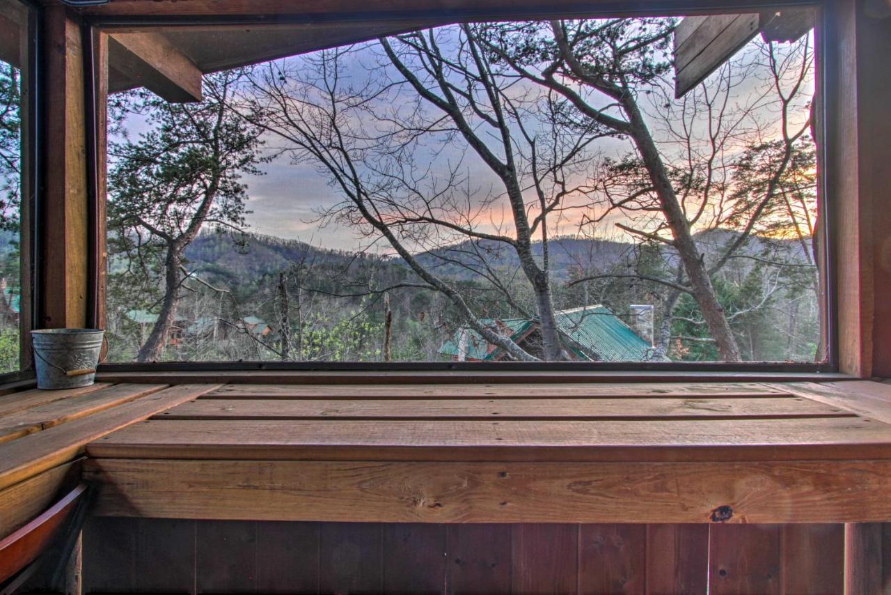 Pigeon Forge Cabin With Hot Tub And Mountain Views! Екстер'єр фото
